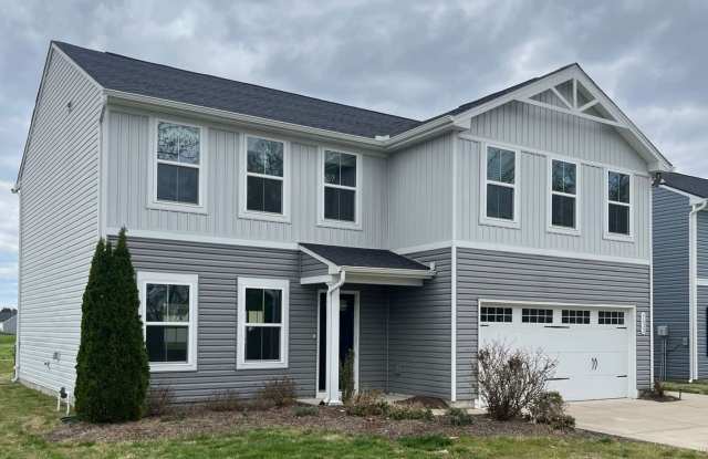 Spacious 4 Bedroom, 2.5 Bath Home plus Bonus Area/Home Office in Christiana! Available Immediately photos photos