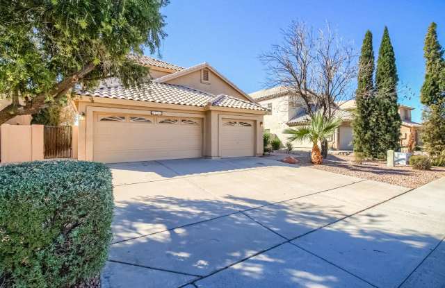 Spacious family home photos photos