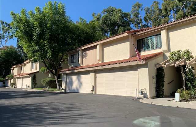 957 CREEKSIDE Drive - 957 North Creekside Drive, Fullerton, CA 92833