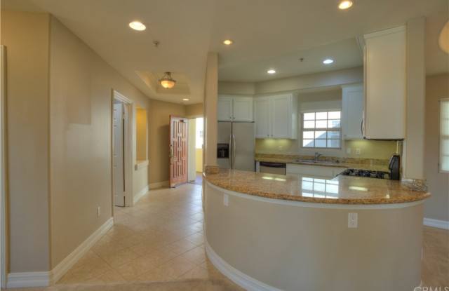 4601 Coldwater Canyon Ave Gallery 4