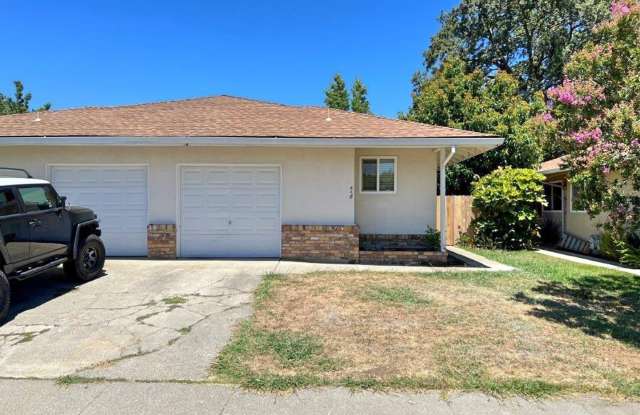 Remodeled 2 Bedroom Duplex w/ 1 Car Garage *Star Rentals photos photos Remodeled 2 Bedroom Duplex w/ 1 Car Garage *Star Rentals photos photos