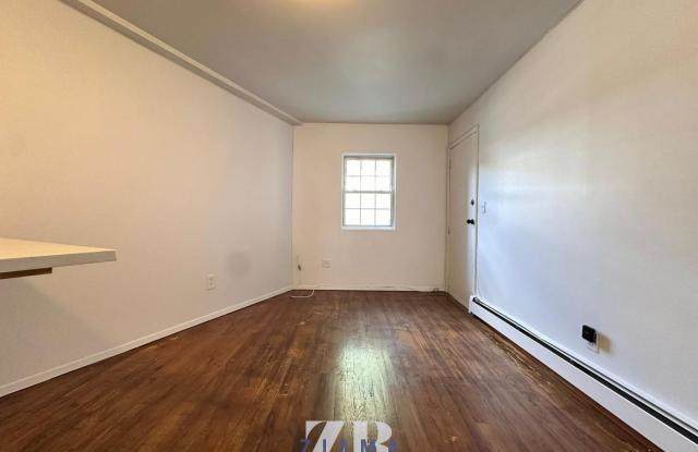 1001 Fulton Street Gallery 3