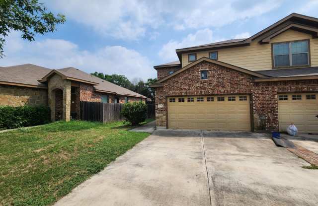 3/2.5/2 Close to Creekside Shopping  Entertainment/No Carpet / 1st Floor Laundry / Fenced in Yard / CISD photos photos