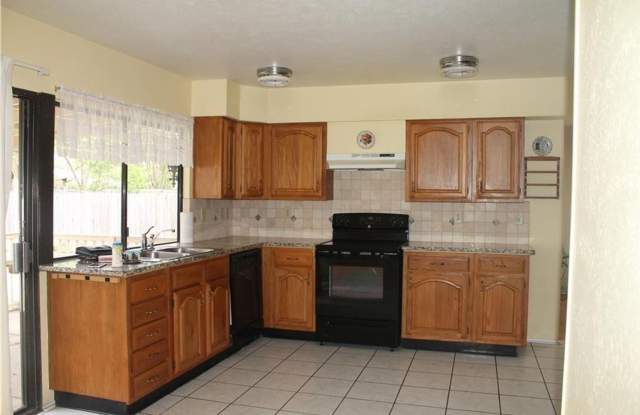 6624 Mesquite Trail Gallery 2