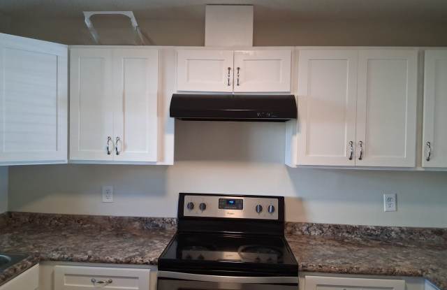 2BD/2.5B Townhouse Gallery 3