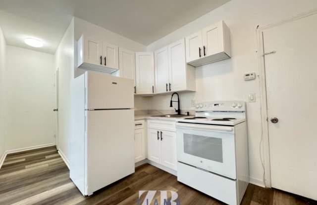 824 McDonald Ave photos photos
