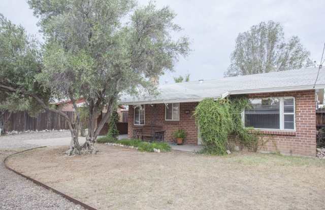 2 bedroom, 1 bath Gallery 4