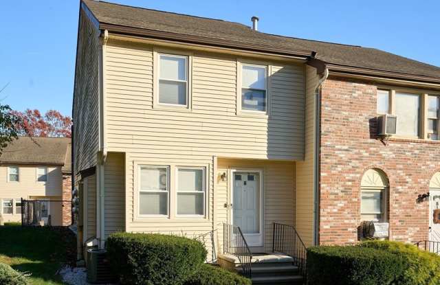 3 Woodland St - 3 Woodland Street, Lawrence, MA 01841