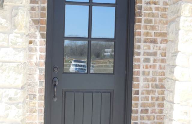 Fully Furnished Three Bedroom, Two Bathroom in the Enclave!!! photos photos