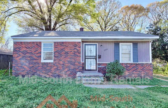 2371 Imogene St photos photos