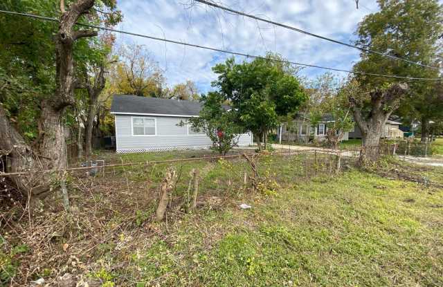 3914 McKinney Ext Gallery 2