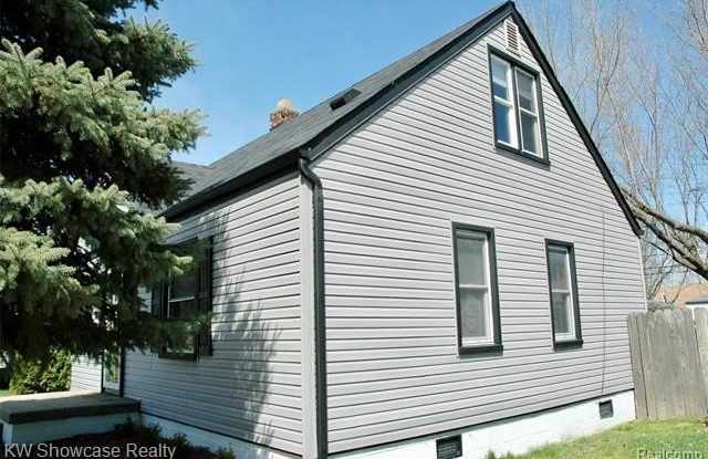 1815 DALLAS Avenue Gallery 2