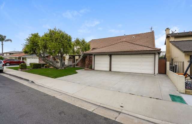 LA PALMA 4BR/2.5BA +FAMILY ROOM BEST PRICED HOME IN AREA - 4571 Amberwood Avenue, La Palma, CA 90623