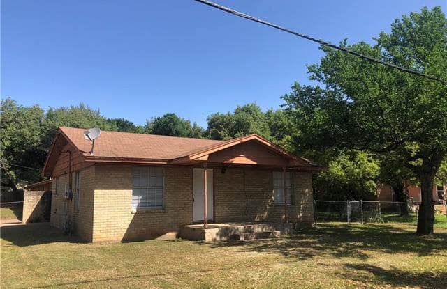 706 Spring A Street - 706 Spring St, Granbury, TX 76048