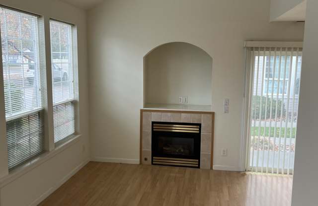 579 West Idaho Avenue - 579 photos photos