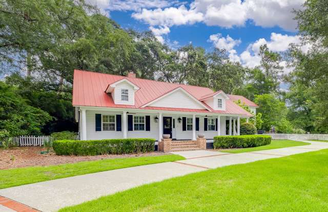 Wymberly Estate Isle of Hope 4 bed 4 bath for rent Gallery 3
