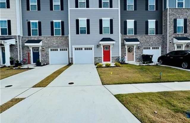 126 Pocosin Path - 126 Pocosin Path, Poquoson, VA 23662