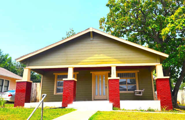 2 BED 1 BATH CENTRAL PARK ADDITION NEAR PASEO DISTRICT - 505 Northwest 30th Street, Oklahoma City, OK 73118