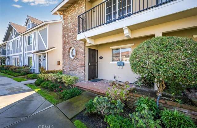 12100 Montecito Road - 12100 Montecito Road, Rossmoor, CA 90720