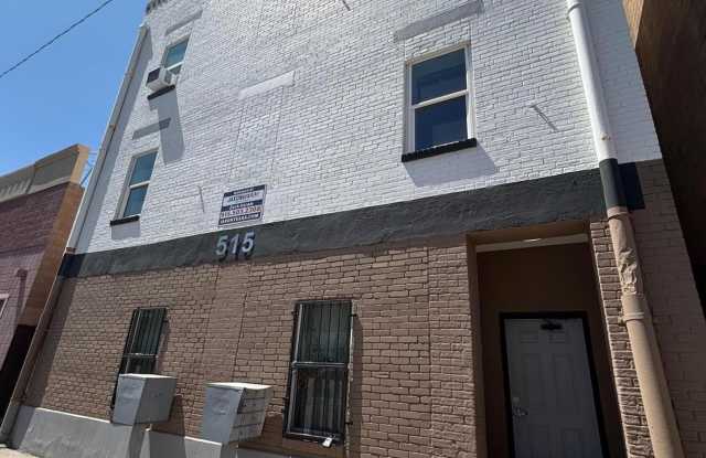 515 S Oregon Street Gallery 1