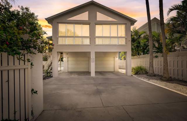 Step Into A Space Where Comfort Meets Coastal Calm photos photos