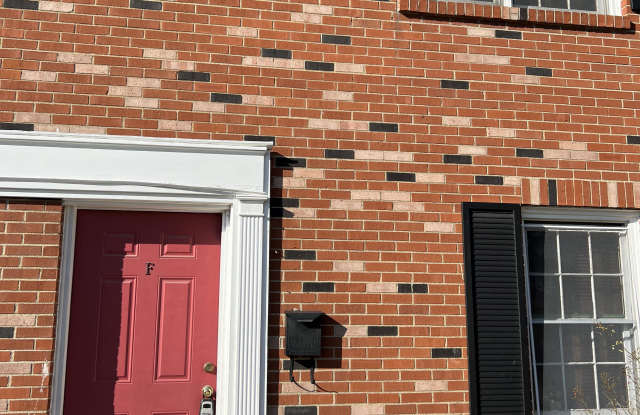 2900 E Mound St photos photos