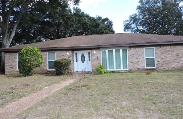 5908 Somerset Dr - 5908 Somerset Drive, Bellview, FL 32526