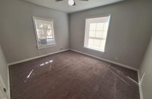 2 bedroom, 1 bath Gallery 3