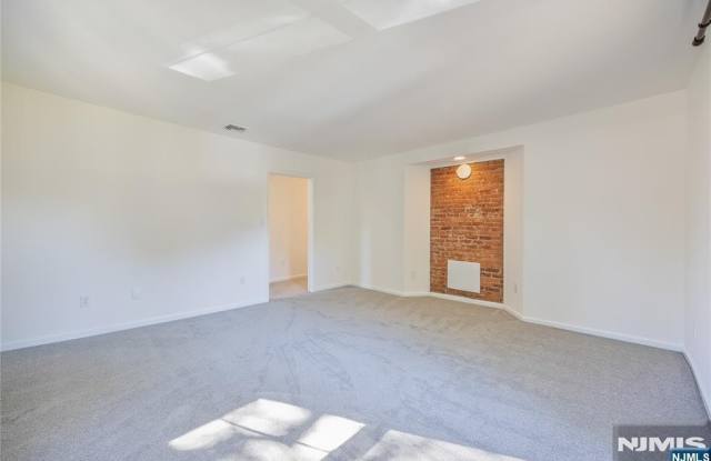 380 Livingston Street Gallery 4