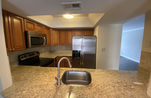 2422 South Walter Reed Drive - 2422 South Walter Reed Drive, Arlington, VA 22206