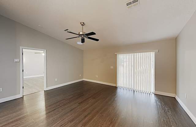 2391 Fairview Road Gallery 4