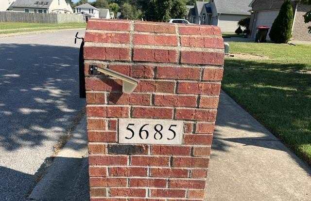 5685 River Walk Circle Gallery 2