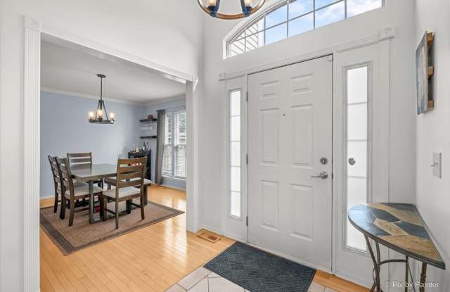 712 Brighton Circle Gallery 2