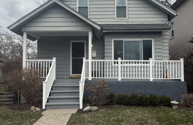 221 East Bennett Street photos photos