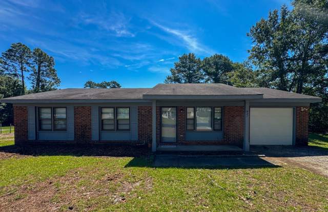 Cute 3 Bed 1.5 Bath Home with Fenced Yard photos photos