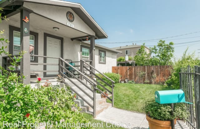 701 N Tamarind Ave - 701 North Tamarind Avenue, Compton, CA 90220
