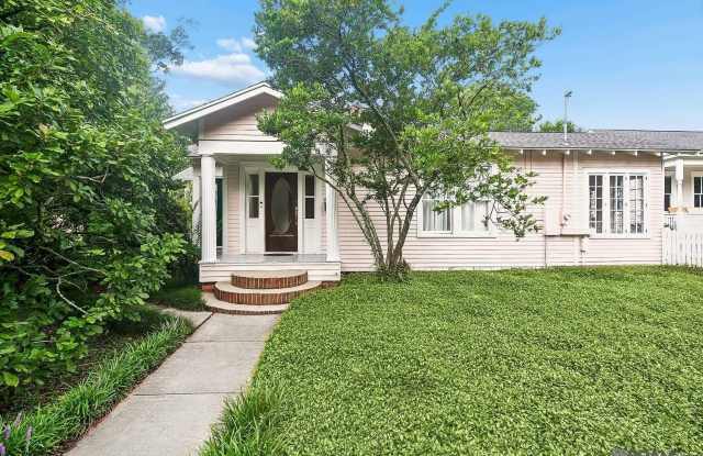 1909 Cedardale Ave photos photos