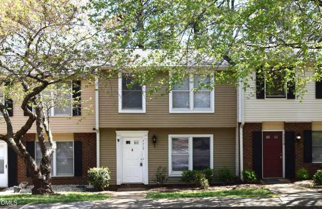 7712 Kingsberry Court photos photos