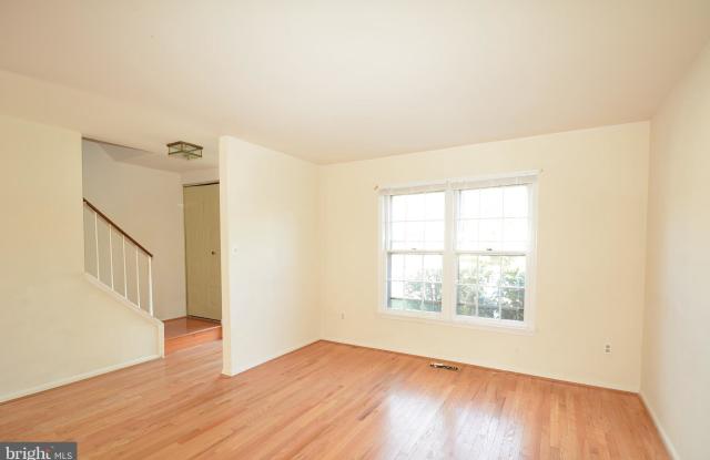 5529 CABAT LAKE COURT Gallery 4
