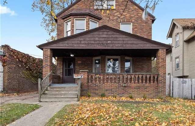 Renovated 3 Bedroom Home with 2 Baths photos photos