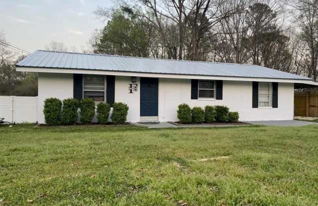 2064 Highway 143 photos photos