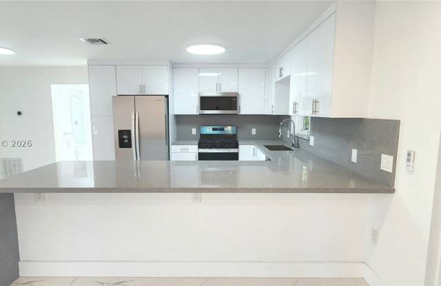 9671 NW 25th Ct Gallery 4