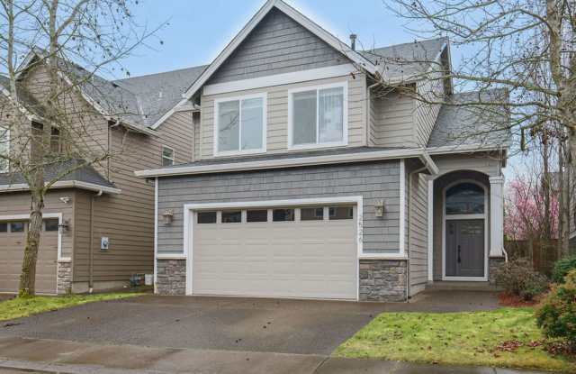 Beautiful 4BD, 2.5BA home located in the desirable Gilham Neighborhood! photos photos