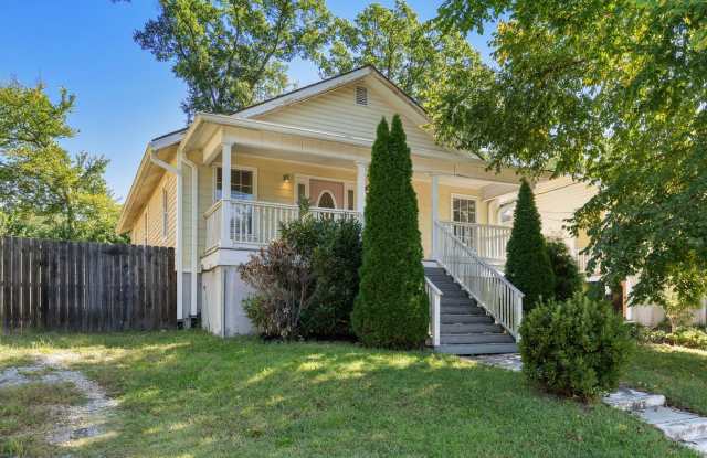 Charming 3-Bedroom Durham Home with Updated Kitchen & Spacious Fenced Backyard! Gallery 1