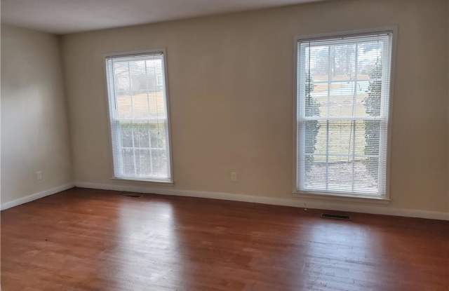 610 Roundtree Drive Gallery 4