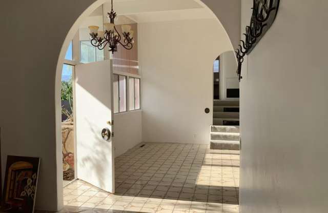 10458 Pearson Place Gallery 4