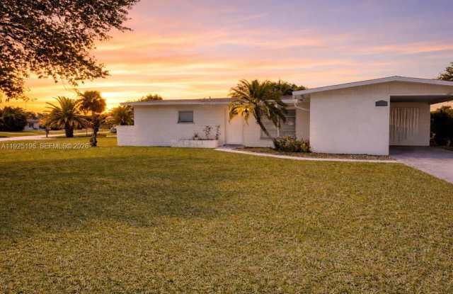 1104 E Jasmine Rd - 1104 East Jasmine Road, Lehigh Acres, FL 33936