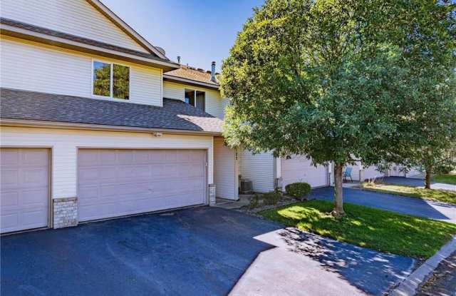 1122 Crystal Place W photos photos