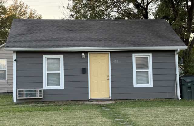 402 North Cedar Street - 402 North Cedar Street, Owasso, OK 74055