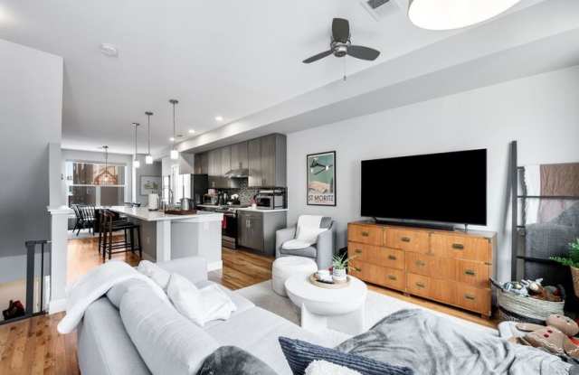 3528 W 17th Ave photos photos